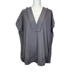 NWT GiGiO Raw Hem Top Cap Sleeve Gray Cableknit Lightweight Size Medium
